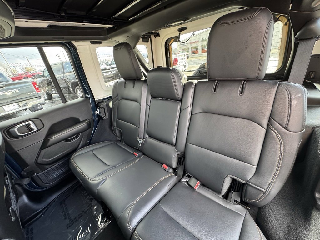 Used 2025 Jeep Wrangler Sahara w/ Safety Group image 12