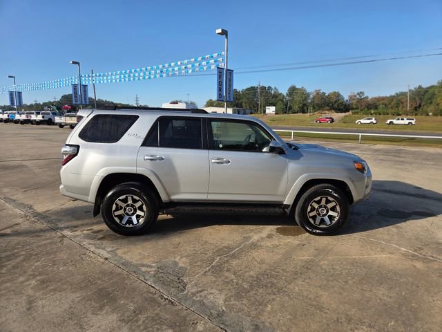 Used 2024 Toyota 4Runner TRD Off-Road image 8