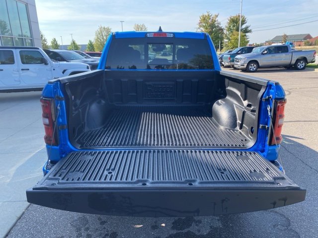 New 2026 RAM 1500 4x4 Crew Cab image 33