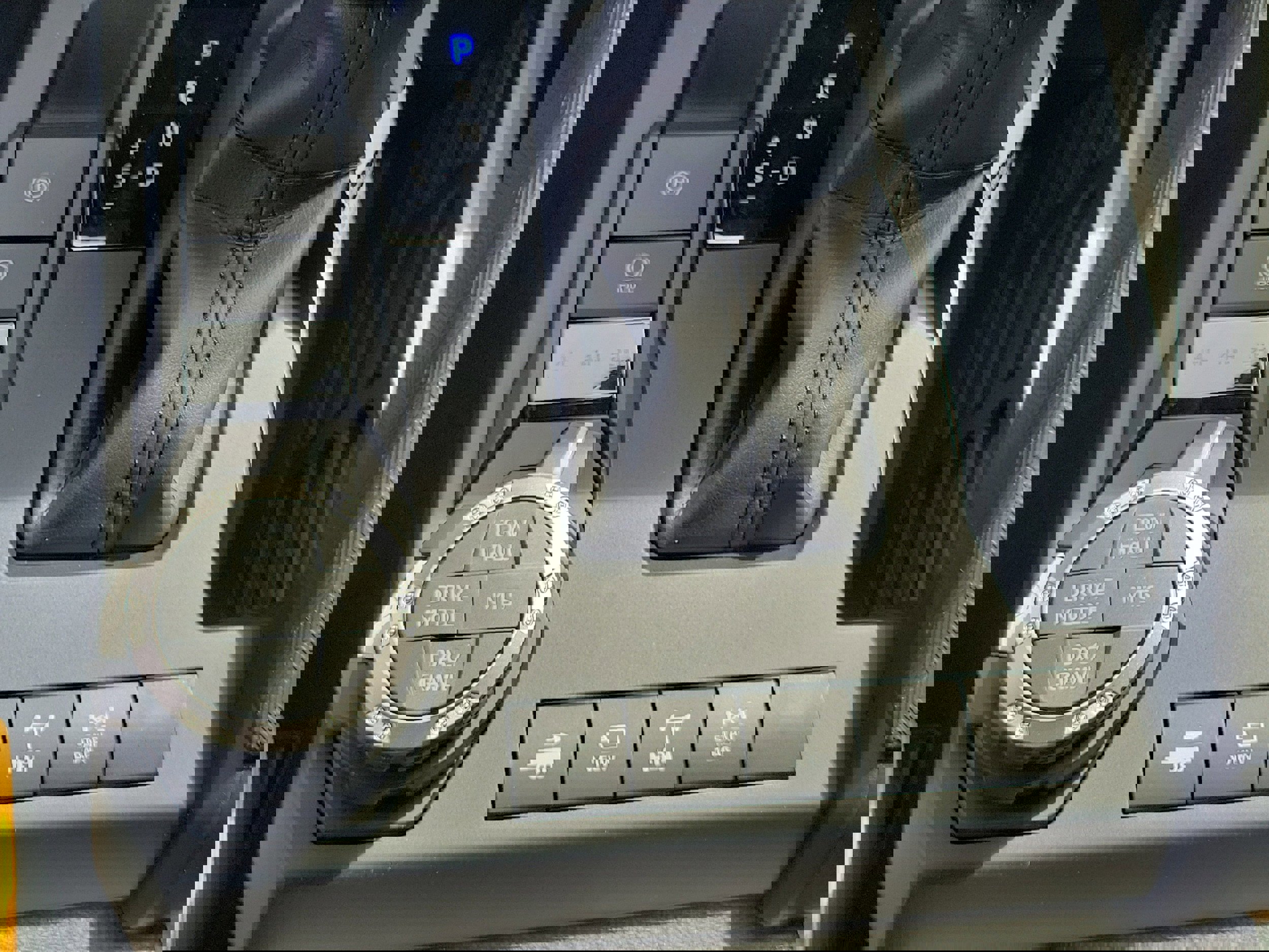 New 2025 Toyota Tacoma Trailhunter image 26