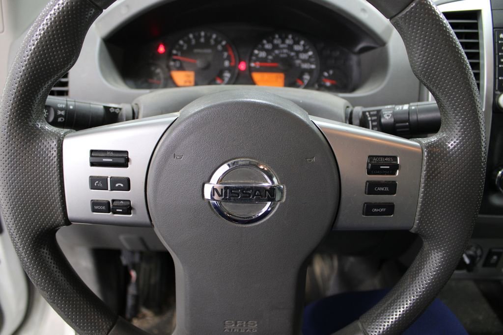 Used 2019 Nissan Frontier SV image 18