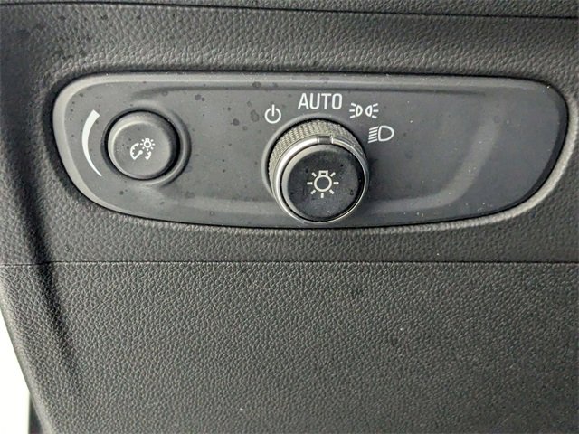 Used 2021 Buick Envision Essence w/ Sport Touring Package image 15