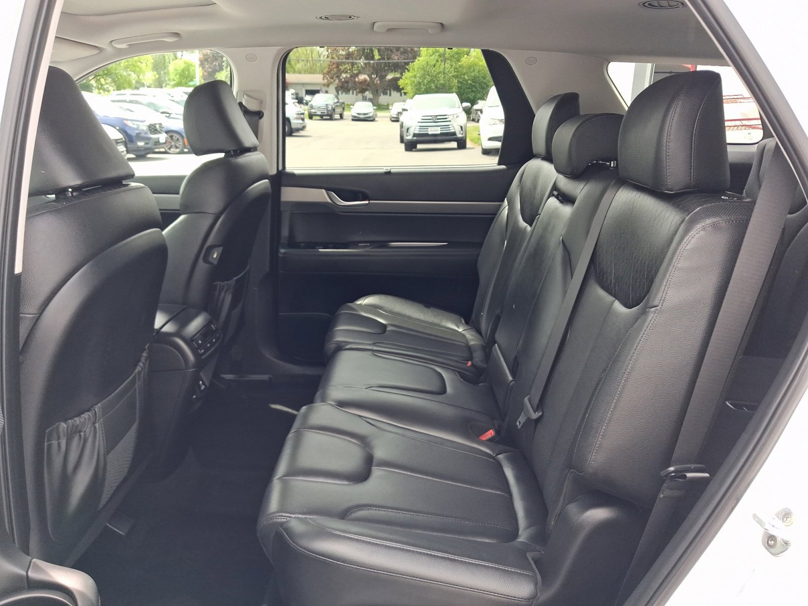 Used 2022 Hyundai Palisade SEL w/ 8P Bench Seat Package AWD/4WD image 18