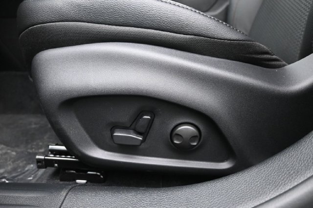 New 2026 Jeep Compass Trailhawk AWD/4WD image 16