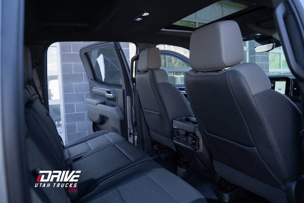 Used 2024 Chevrolet Silverado 1500 ZR2 w/ Technology Package image 26