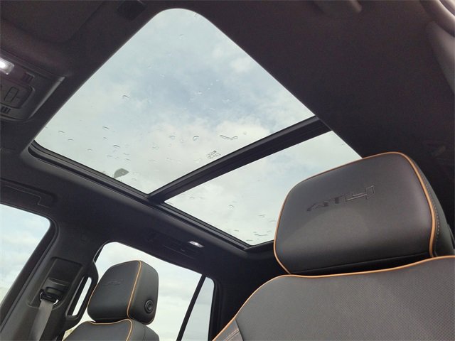 Used 2023 GMC Yukon AT4 image 23