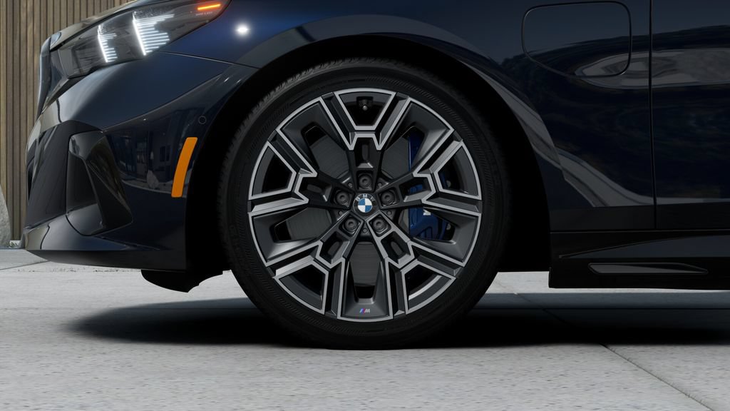 New 2027 BMW 550e xDrive AWD/4WD image 7