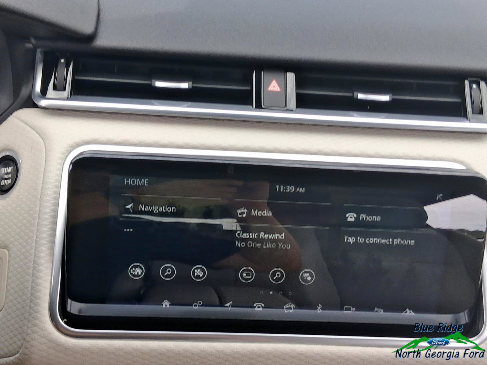 Used 2020 Land Rover Range Rover Velar S image 20