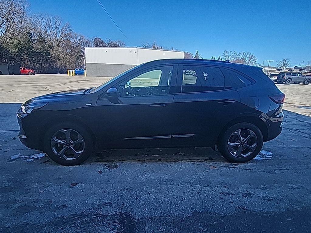 Certified 2023 Ford Escape ST-Line Select w/ Tech Pack #1 image 11