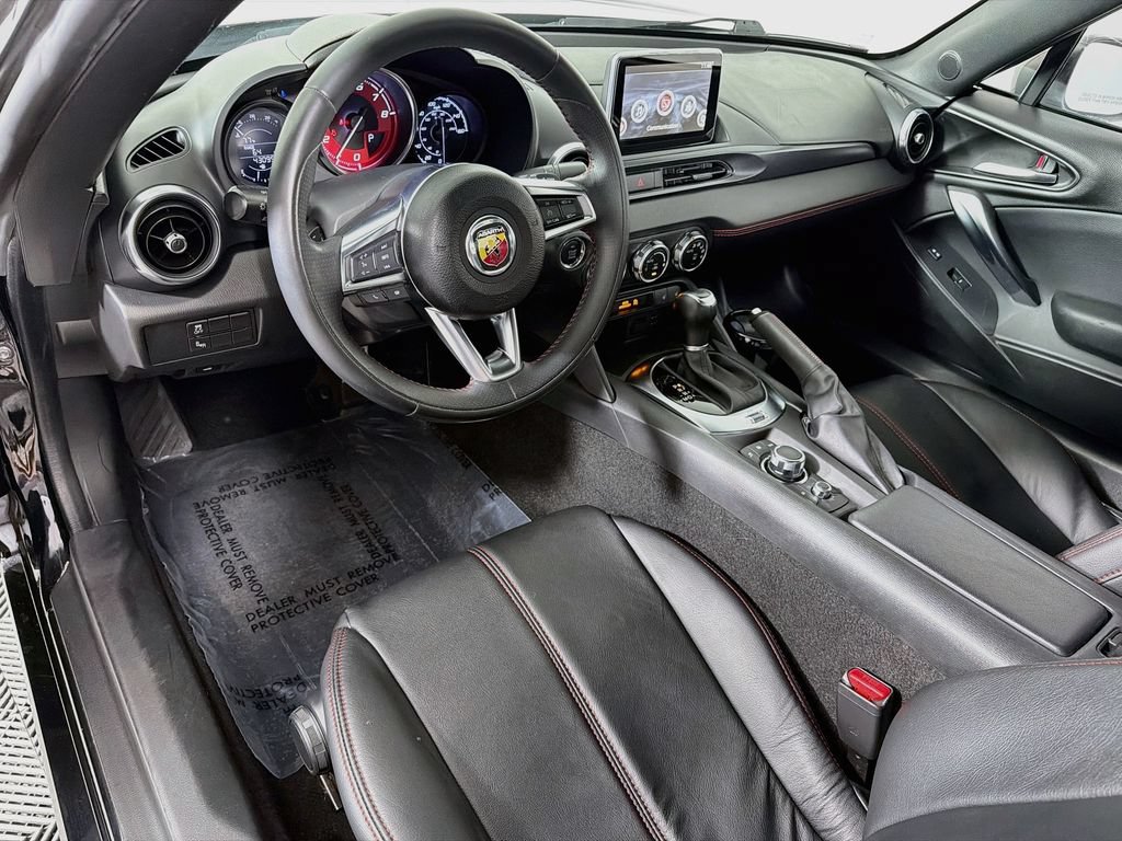 Used 2019 FIAT 124 Spider Abarth w/ Convenience Group RWD image 9