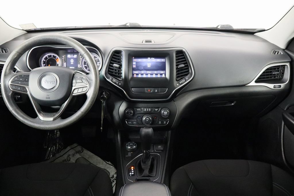 Used 2021 Jeep Cherokee Latitude image 14