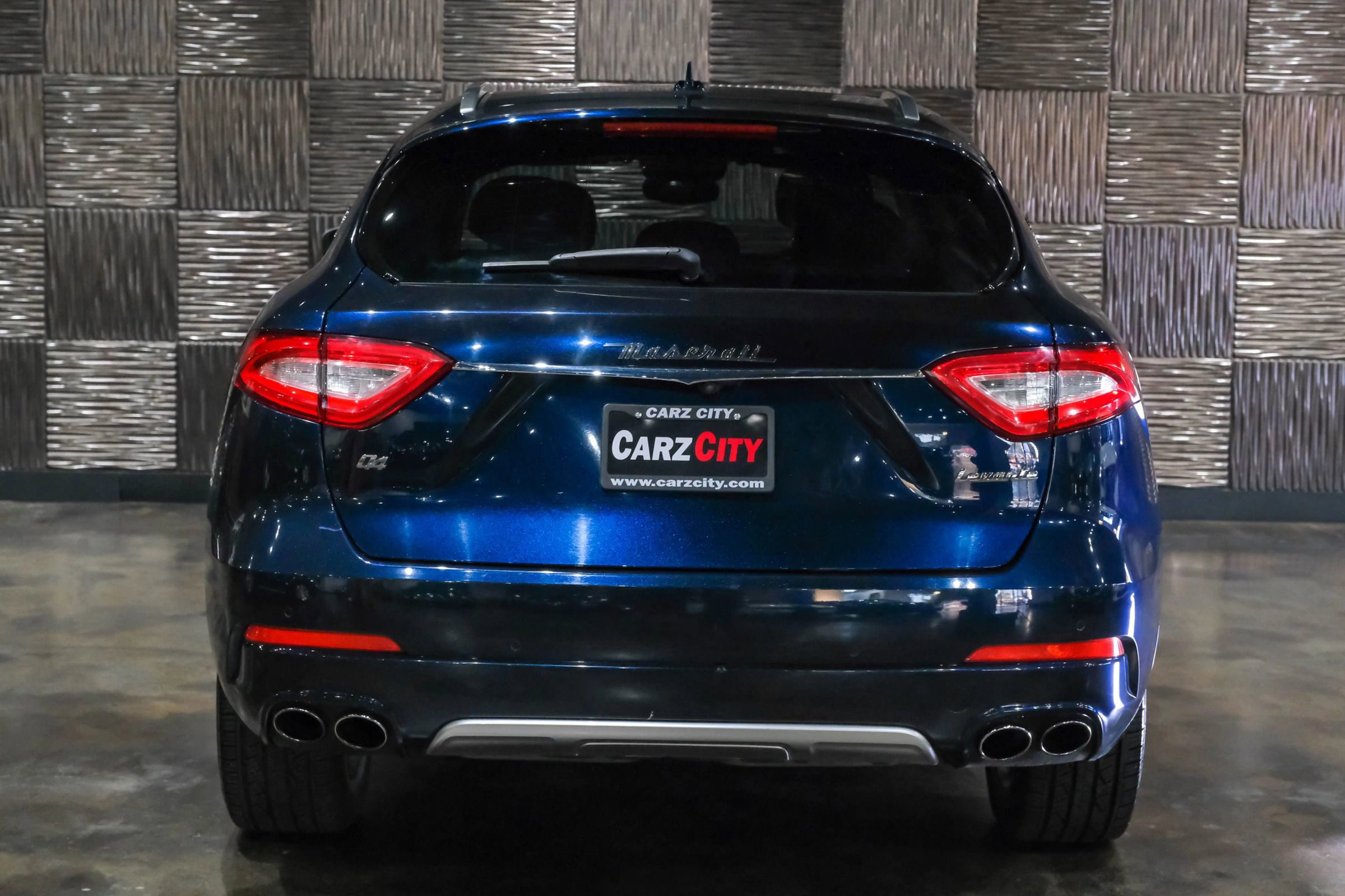 Used 2019 Maserati Levante GranLusso image 9