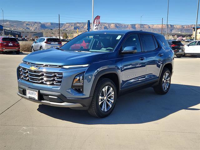 New 2026 Chevrolet Equinox LT w/ Convenience Package II AWD/4WD image 2