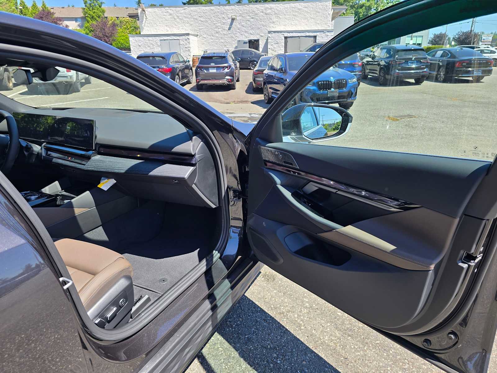 Used 2026 BMW i5 eDrive40 AWD/4WD image 10