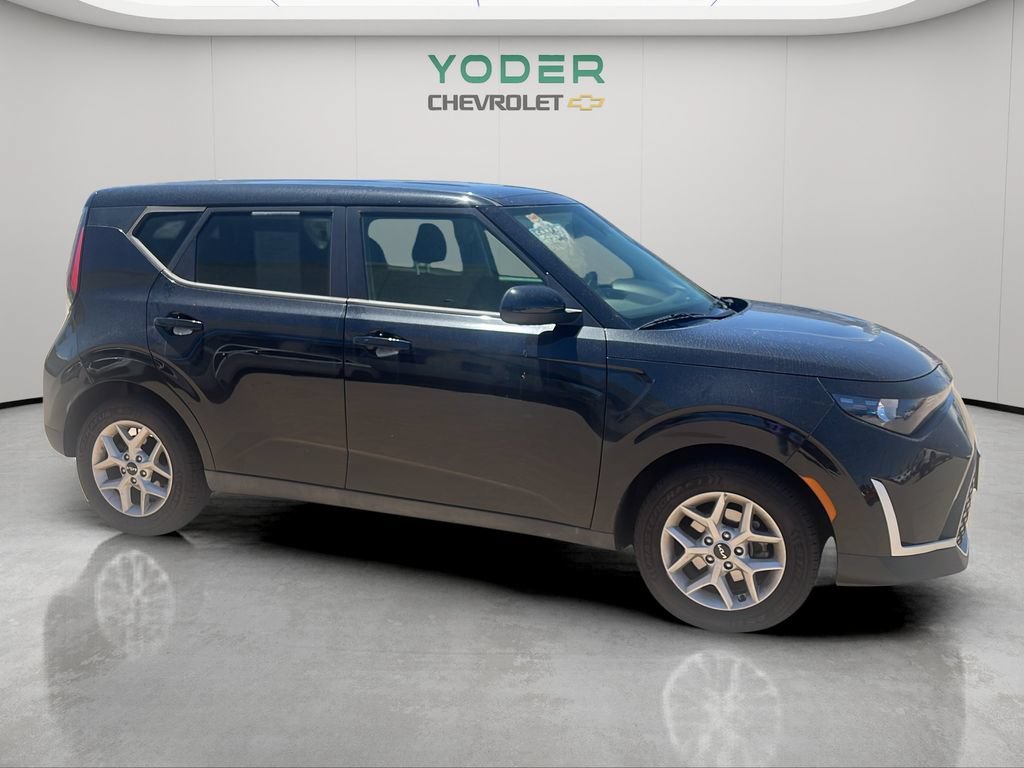 Used 2023 Kia Soul S FWD image 4