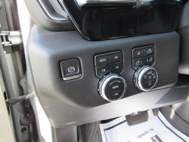 Used 2023 GMC Sierra 1500 SLT w/ SLT Premium Plus Package AWD/4WD image 18