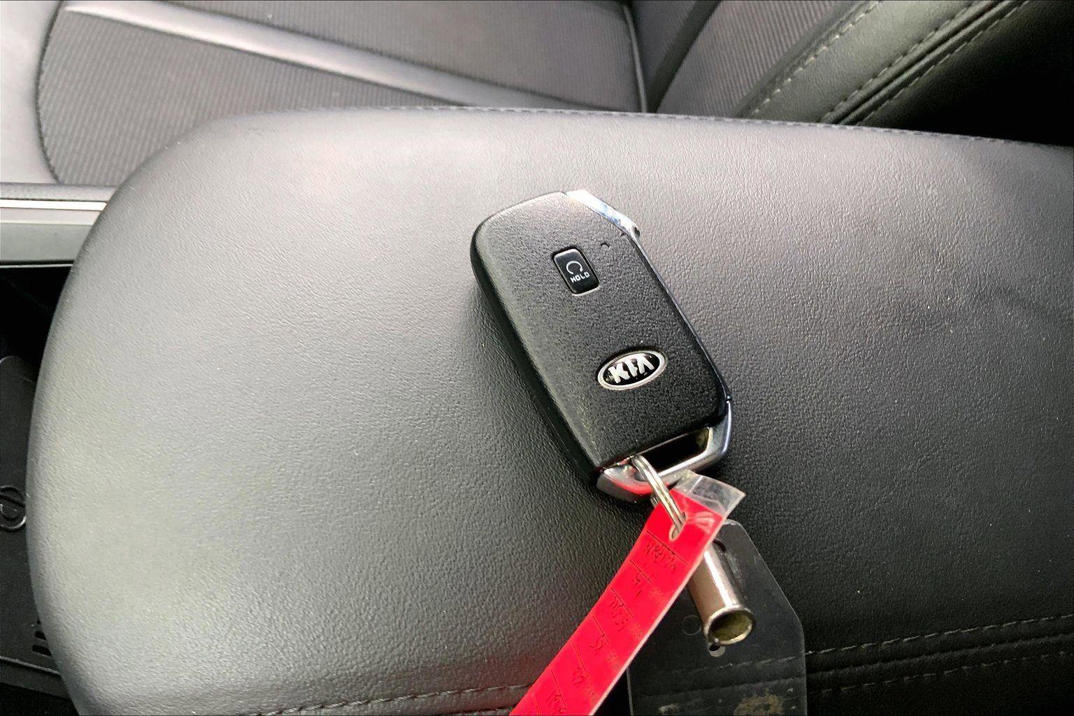 Used 2021 Kia K5 GT-Line AWD/4WD image 12
