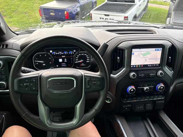 Used 2022 GMC Sierra 3500 Denali w/ Denali Black Diamond Edition AWD/4WD image 10