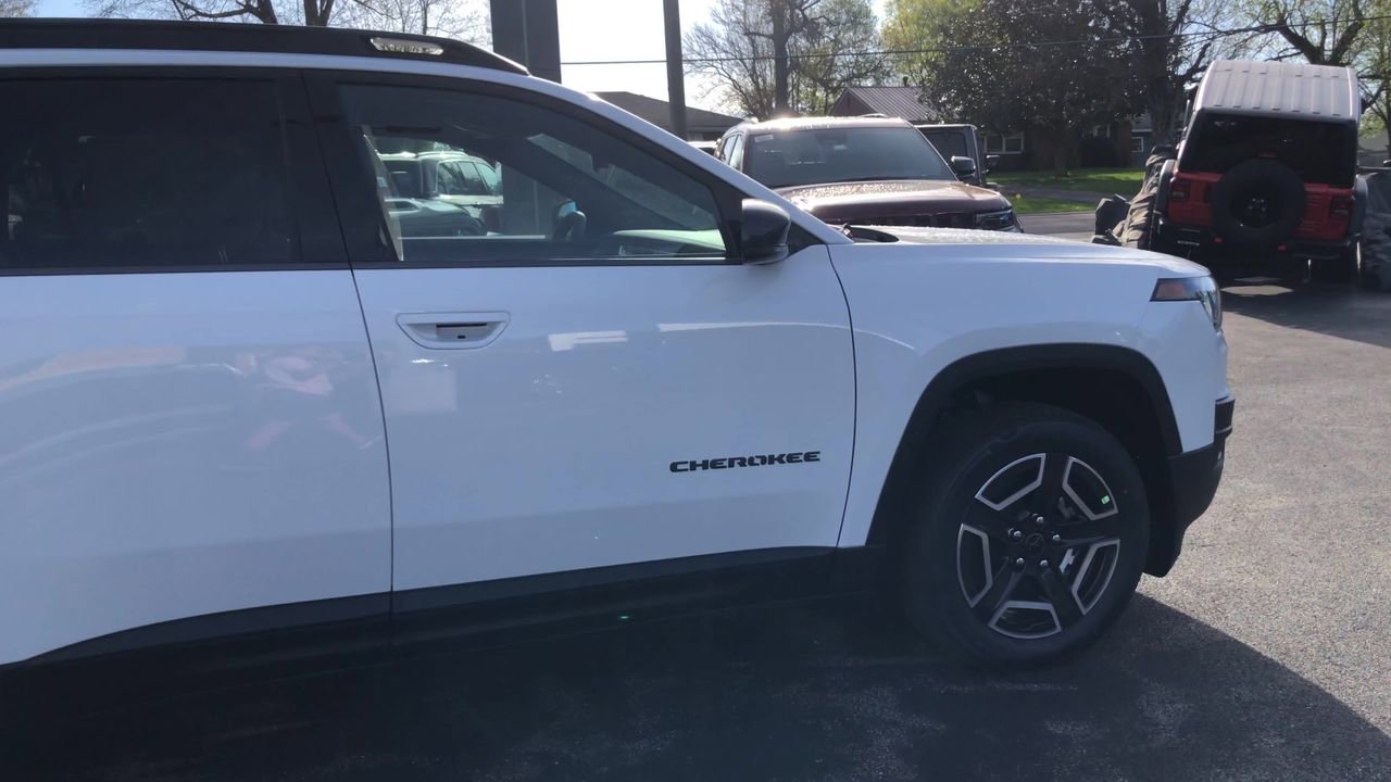 New 2026 Jeep Cherokee Limited image 9
