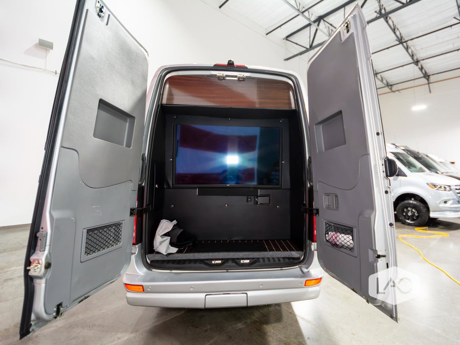 Used 2015 Mercedes-Benz Sprinter 3500 image 12