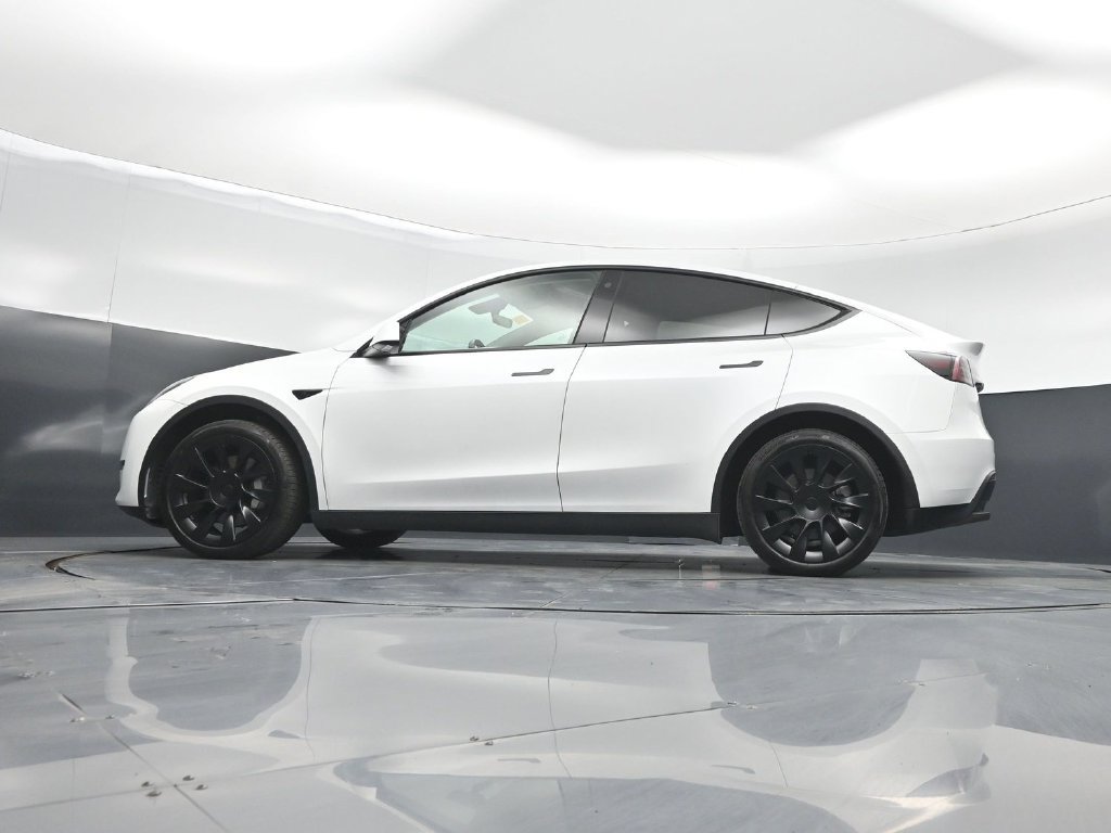 Used 2023 Tesla Model Y Long Range AWD/4WD image 6