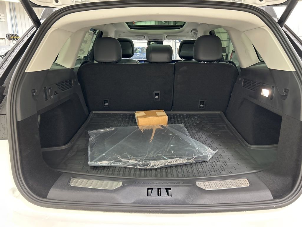 New 2026 Lincoln Nautilus Premier w/ Equipment Group 102A image 29