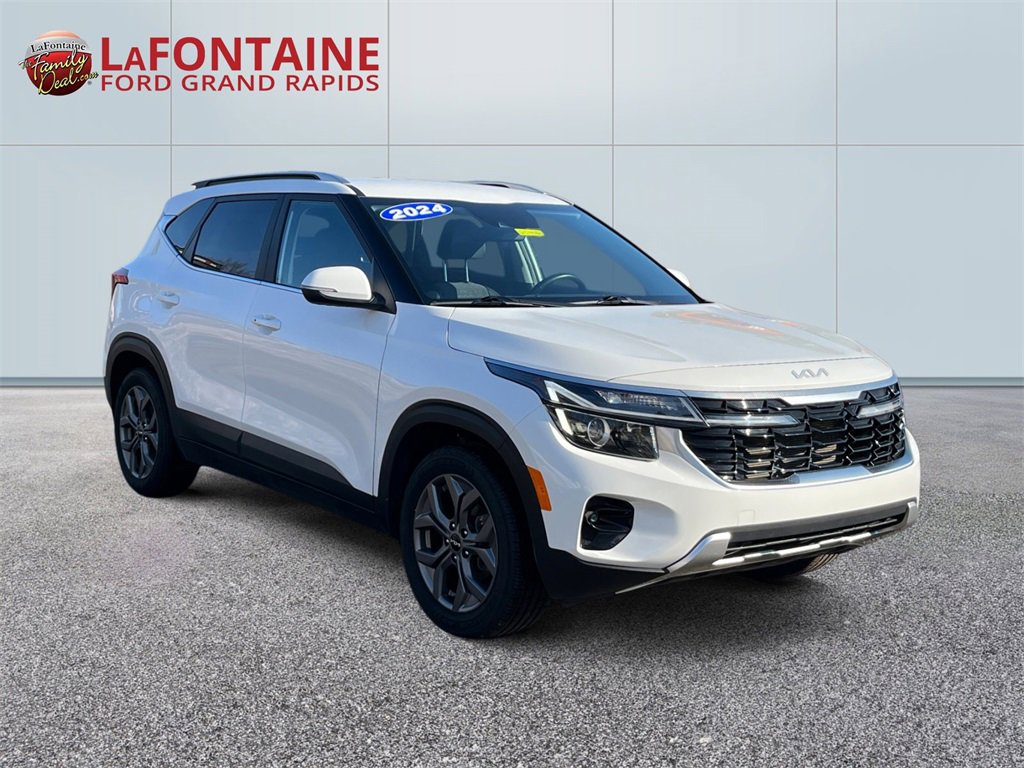 Used 2024 Kia Seltos S image 3