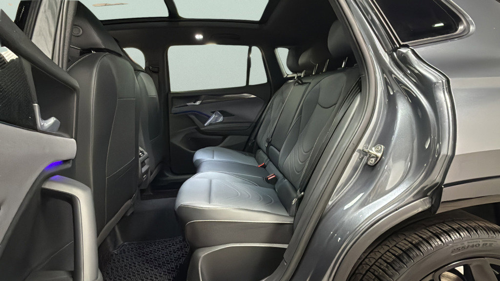 New 2026 Volkswagen Tiguan SE R-Line image 24