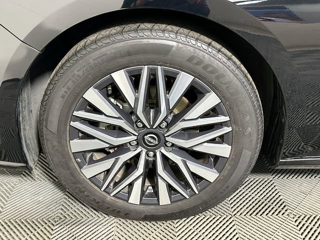 Used 2024 Nissan Altima 2.5 SV image 33