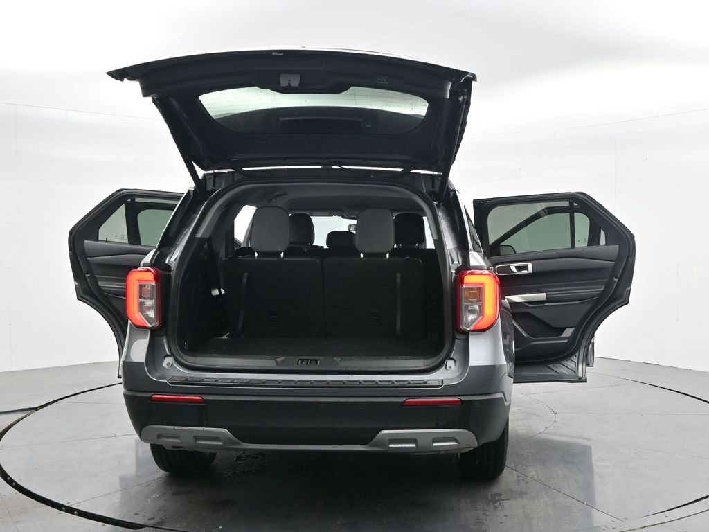 Used 2024 Ford Explorer XLT w/ Equipment Group 202A image 42