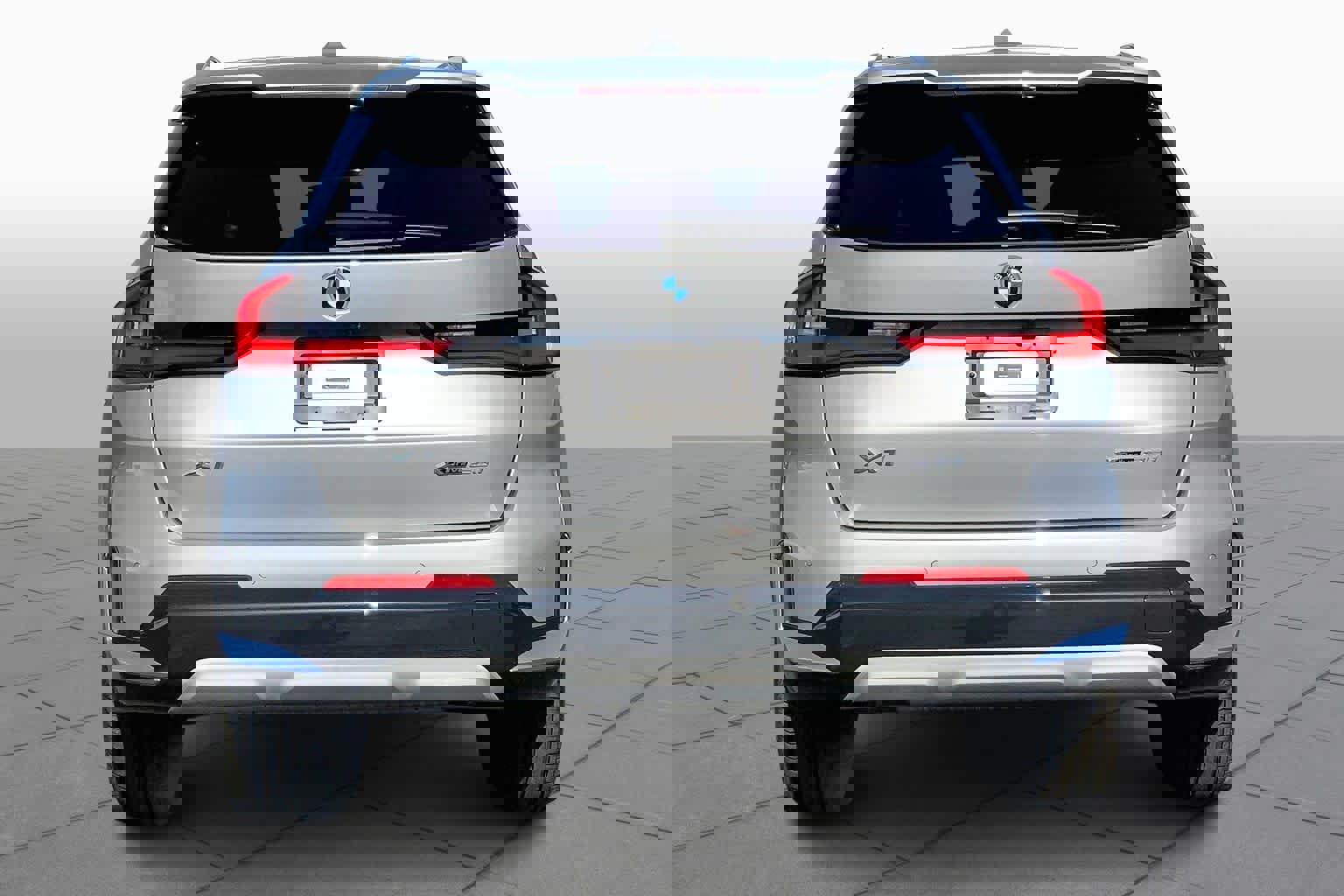 Certified 2025 BMW X1 xDrive28i image 5