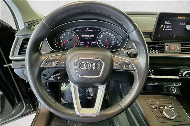 Used 2020 Audi Q5 2.0T Premium w/ Convenience Package AWD/4WD image 11