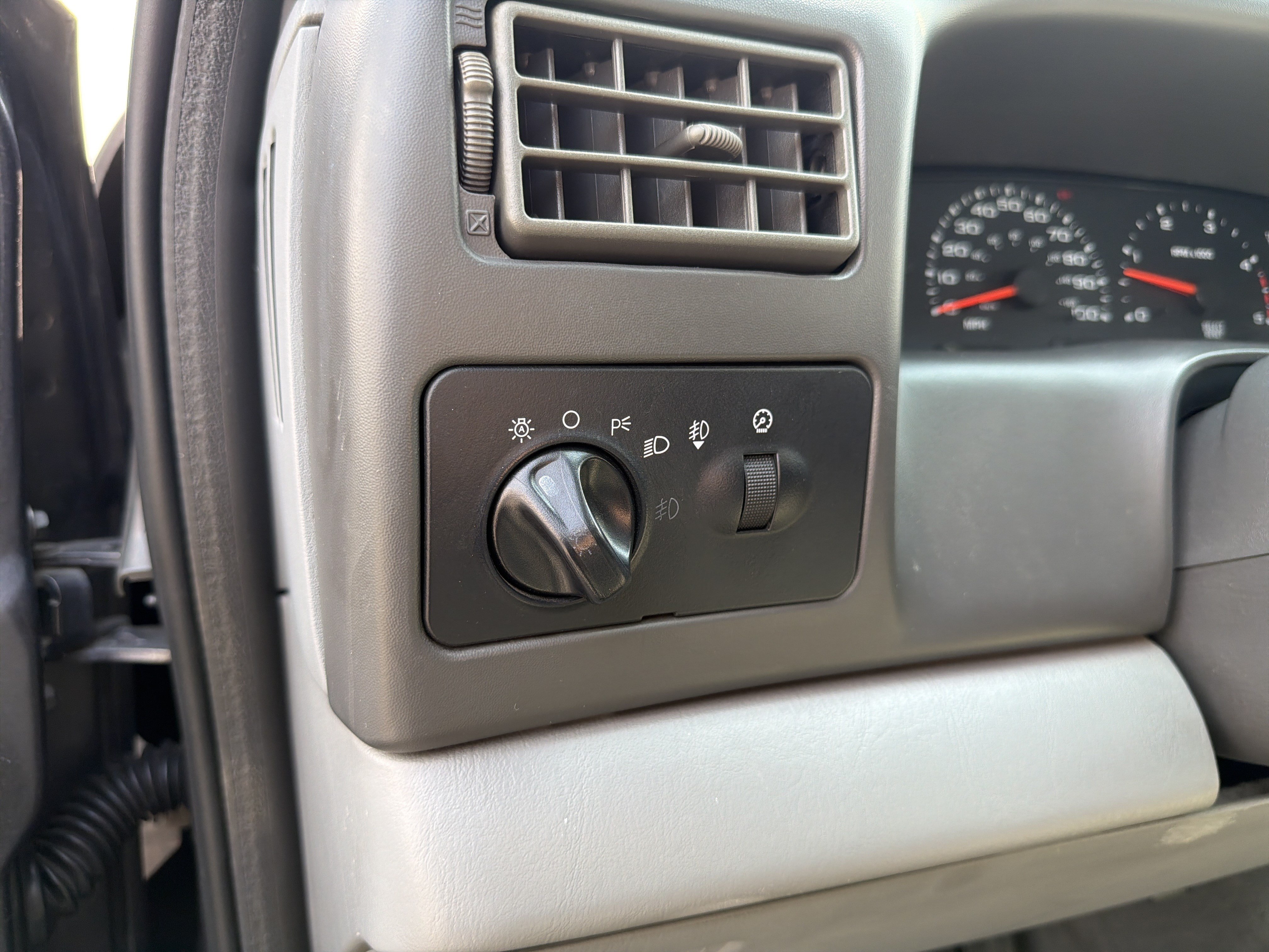 Used 2004 Ford F250 4x4 SuperCab Super Duty image 13
