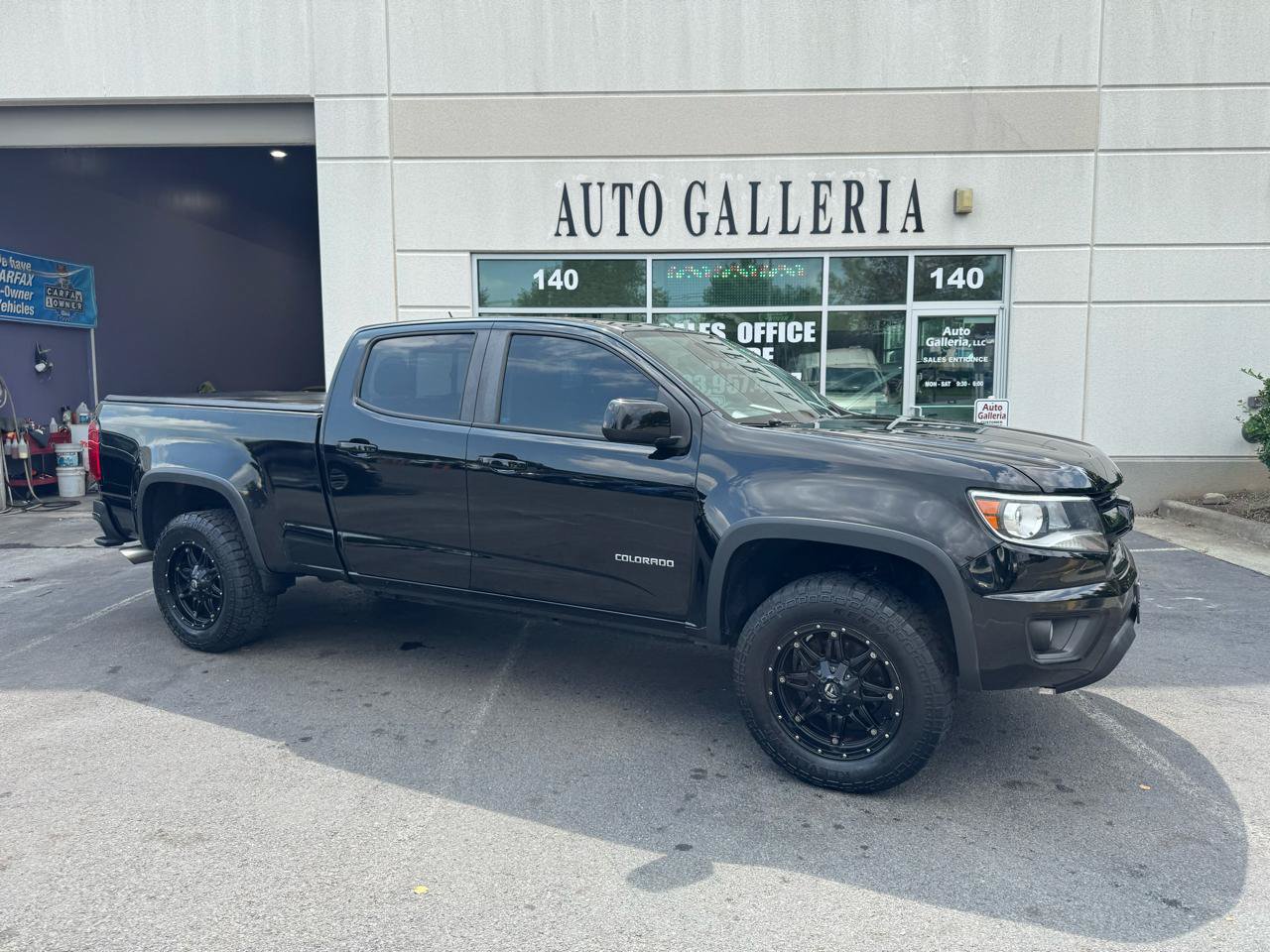 Used 2016 Chevrolet Colorado LT w/ Midnight Edition AWD/4WD image 3