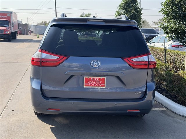 Used 2016 Toyota Sienna XLE w/ XLE Navigation Package image 6