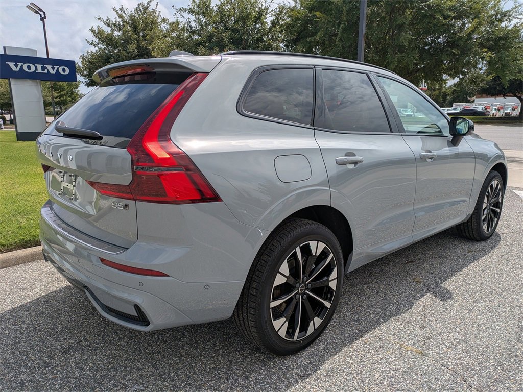 New 2026 Volvo XC60 B5 Ultra w/ Protection Package Premier image 4