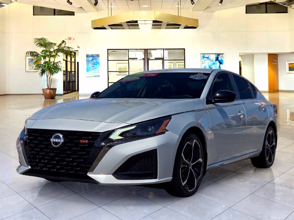 Certified 2023 Nissan Altima 2.5 SR