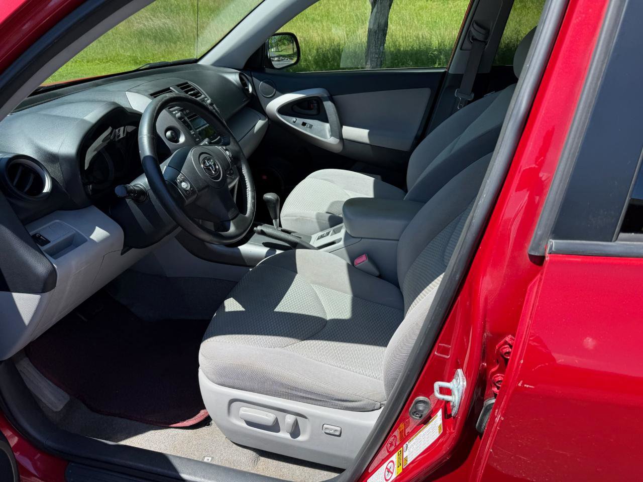 Used 2007 Toyota RAV4 Limited FWD image 8