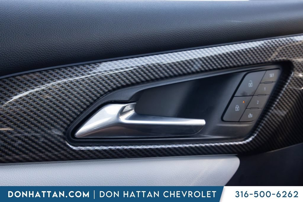 Used 2025 Chevrolet Traverse High Country w/ LPO, Floor Liner Package FWD image 12