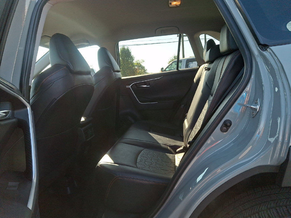 Used 2020 Toyota RAV4 Adventure AWD/4WD image 10