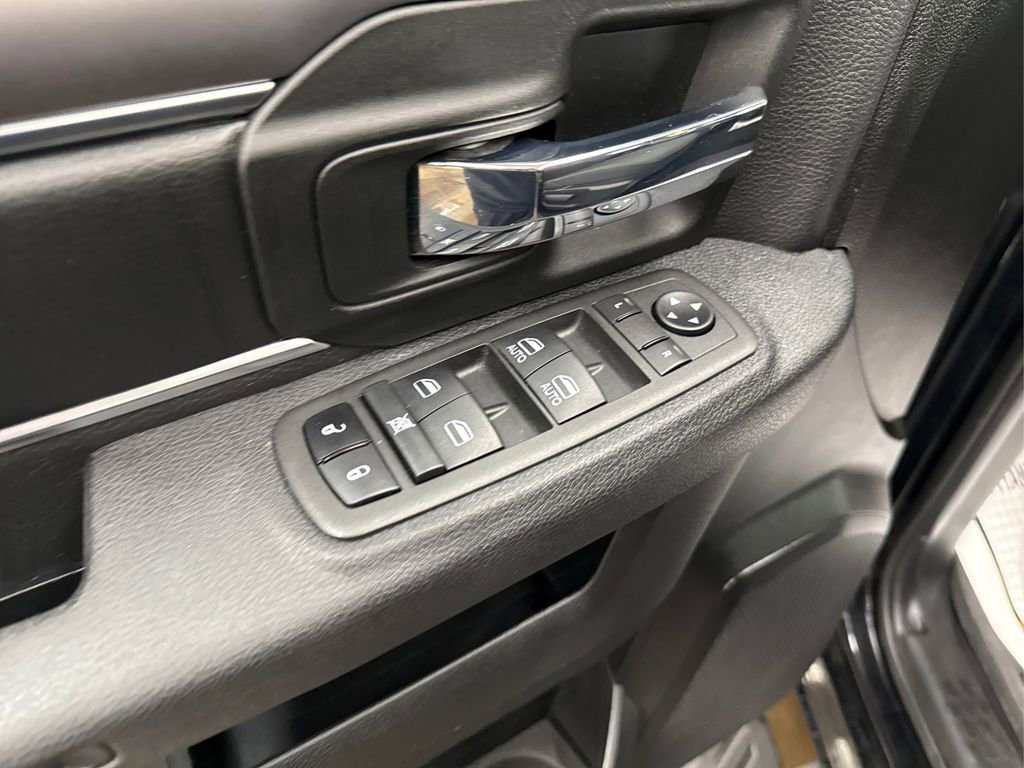 Used 2022 RAM 1500 Classic Warlock image 31