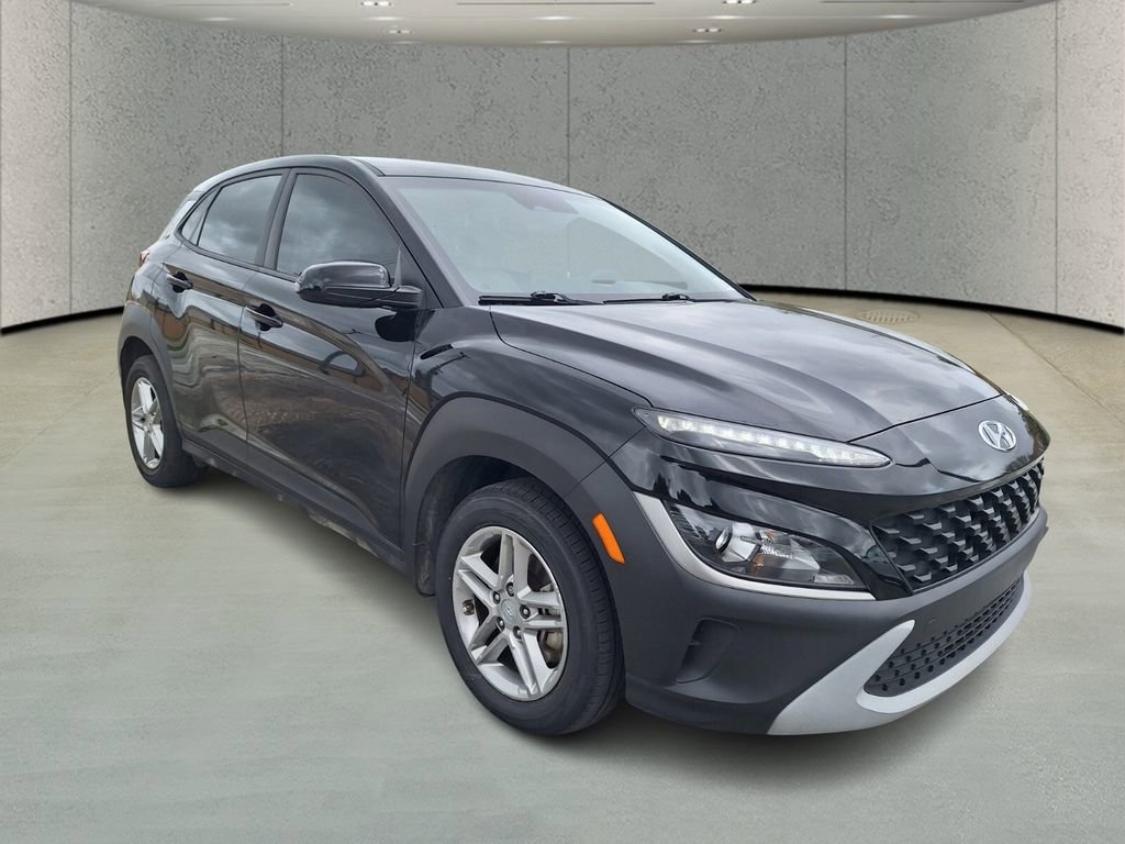 Used 2023 Hyundai Kona SE w/ Cargo Package image 7