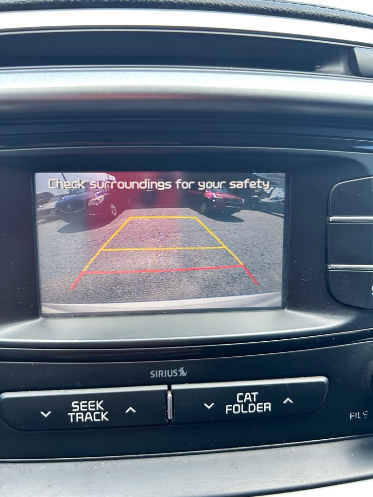 Used 2017 Kia Sorento LX FWD image 16