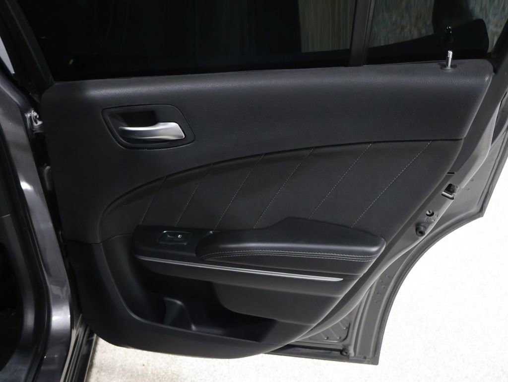 Used 2018 Dodge Charger GT image 21