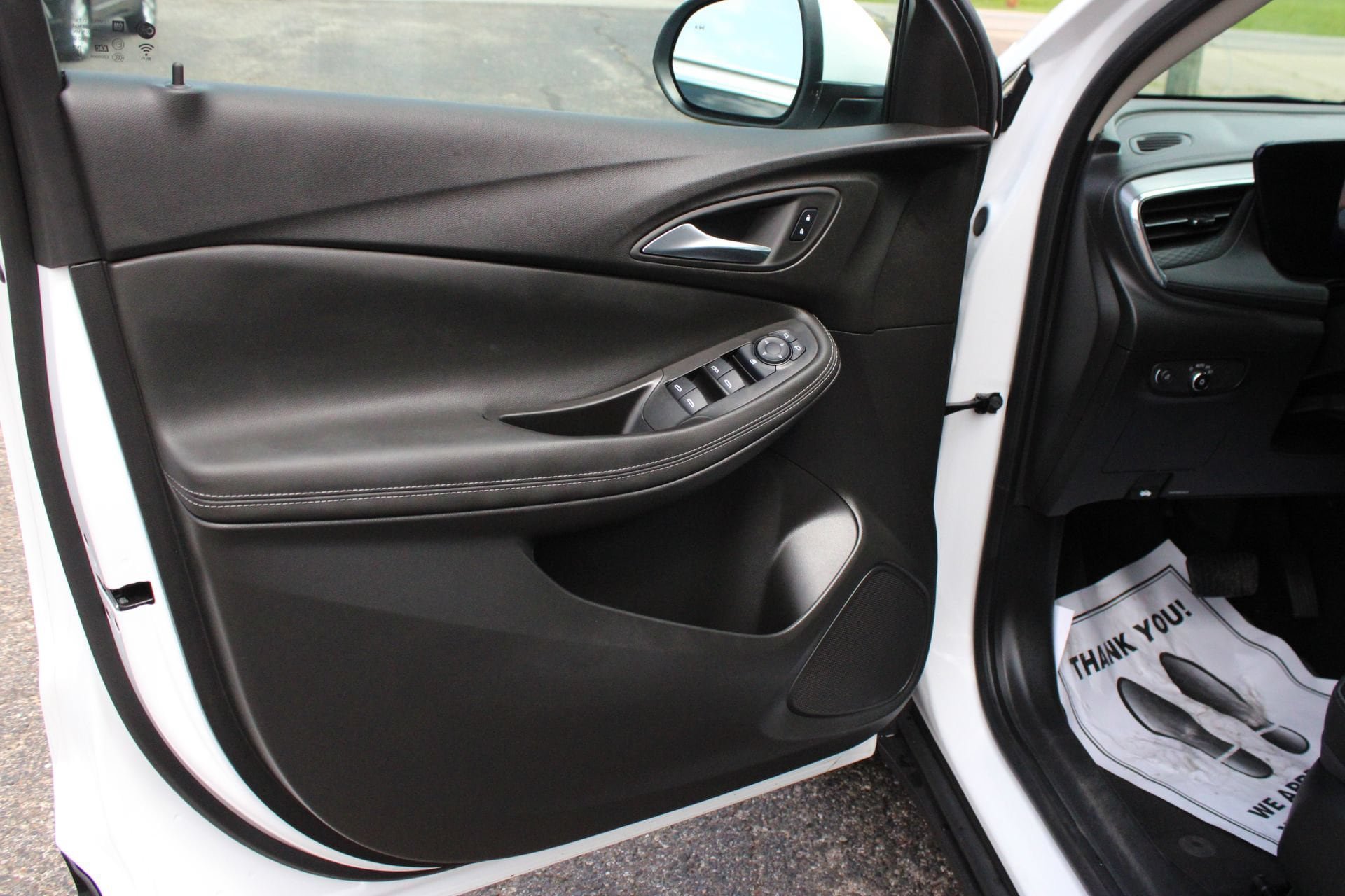 Used 2024 Buick Encore GX Preferred FWD image 12
