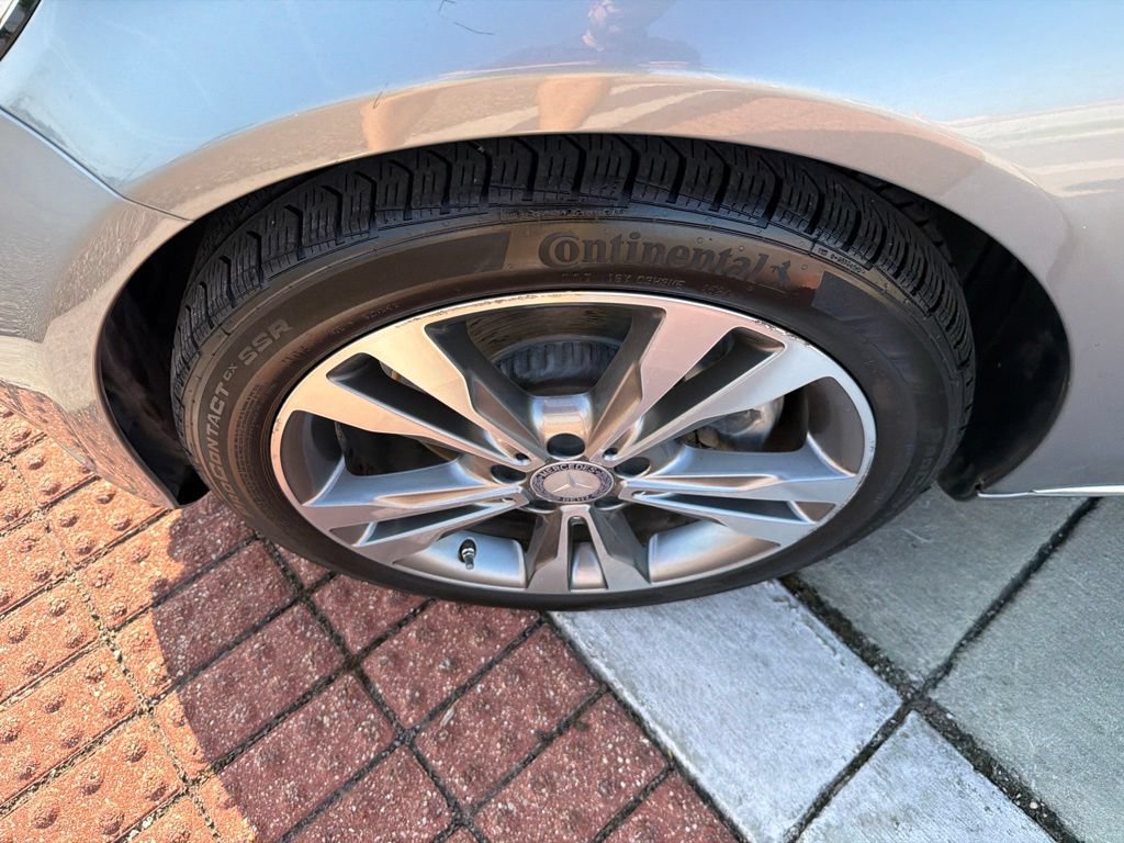 Used 2016 Mercedes-Benz C 300 Sedan image 9