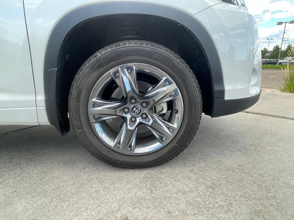 Used 2018 Toyota Highlander Limited Platinum AWD/4WD image 35