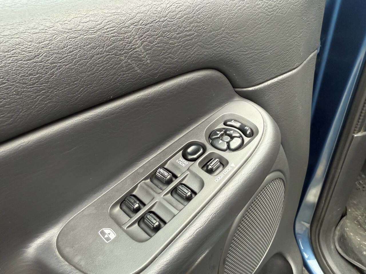 Used 2005 Dodge Ram 3500 Truck SLT image 23