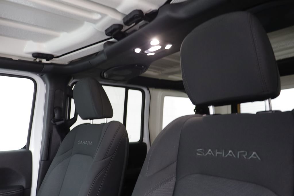 Used 2021 Jeep Wrangler Unlimited Sahara image 13