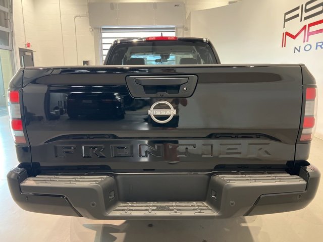 Used 2025 Nissan Frontier SV image 8